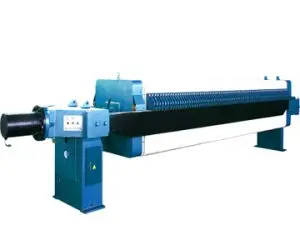 Filter Press dengan penutupan hidraulik dan mechanical pressure holding
