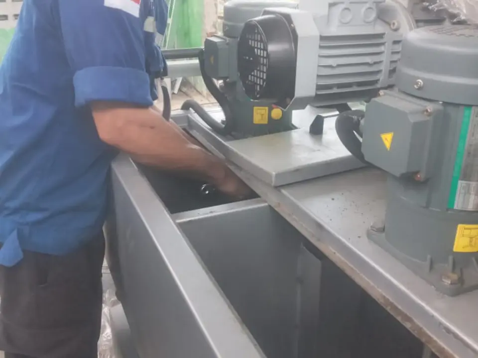 Sistem Filter Press dan peralatan pendukung untuk perencanaan engineering dewatering